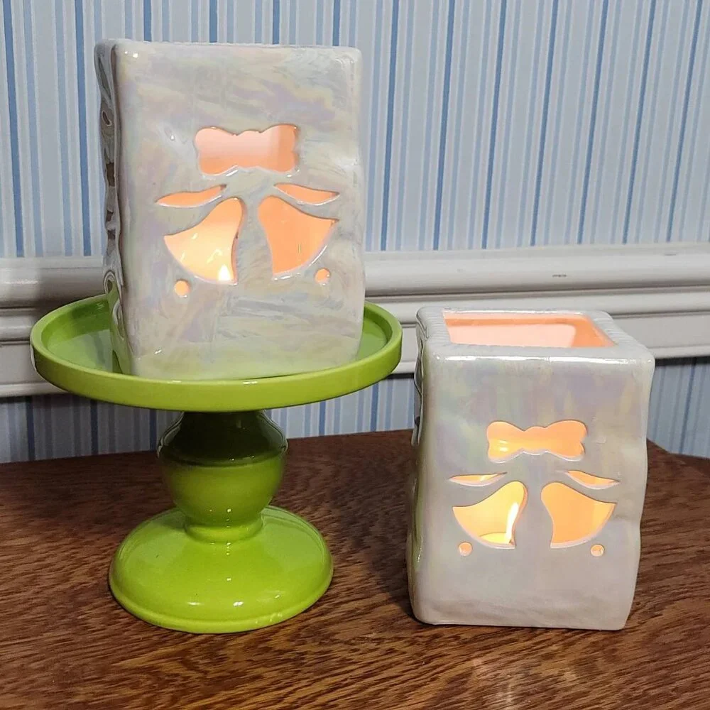Vintage White Iridescent Ceramic Tealight Candle Holder - Wedding Bells‎ w/Bow